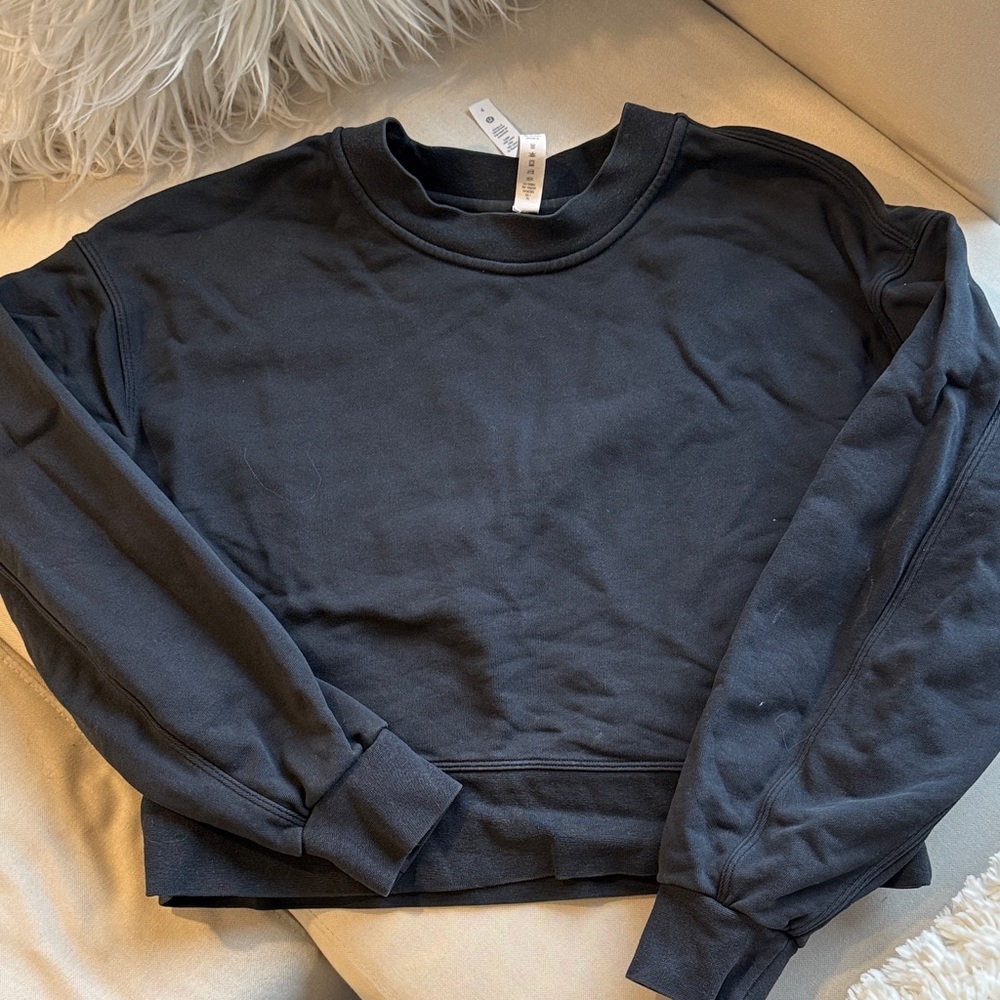 lululemon black crewneck